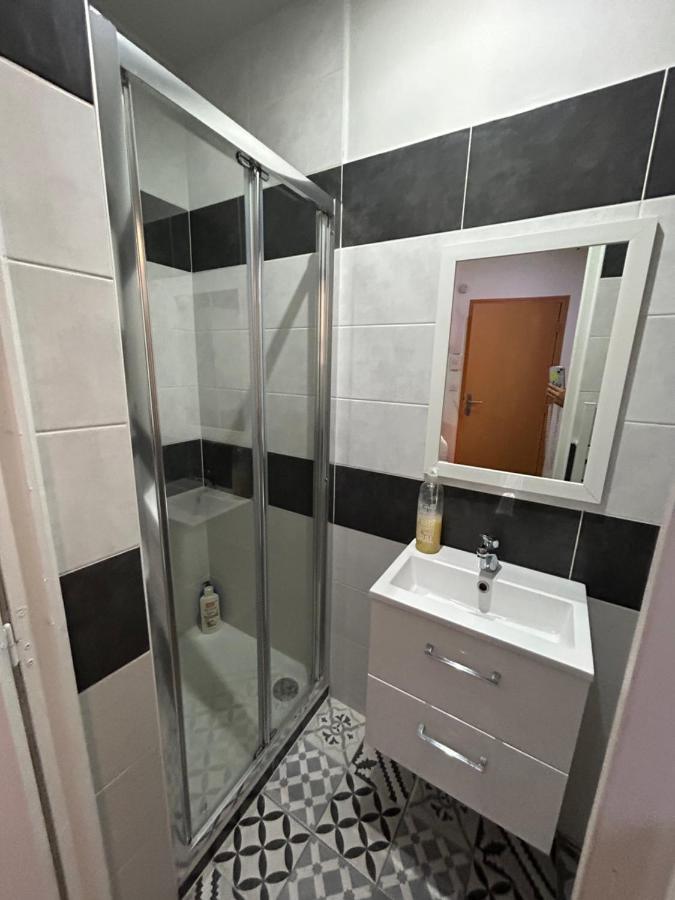 Appartamento Les Balences - Jolie Studio Place Jean Jaures Beziers -Wifi Esterno foto